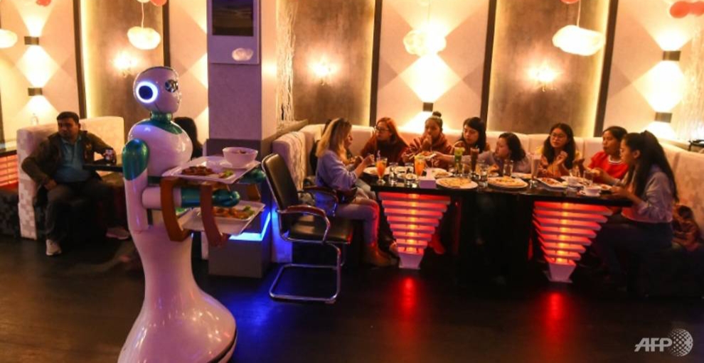 Hebat! Restoran di Nepal Ini Gunakan Pelayan Robot