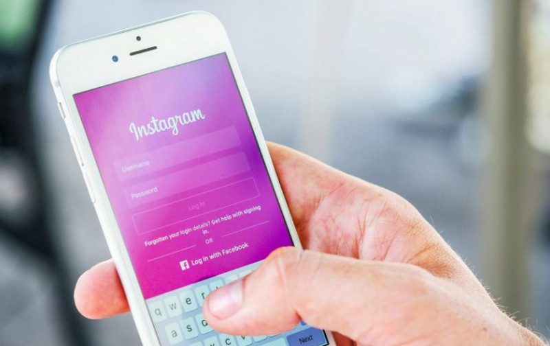 Gara-gara Bug, Instagram Beberkan Password Pengguna?