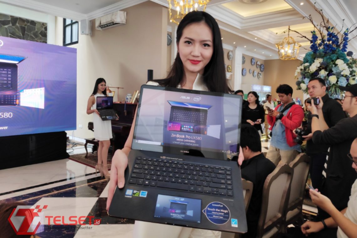 Harga ZenBook Pro 15 UX580
