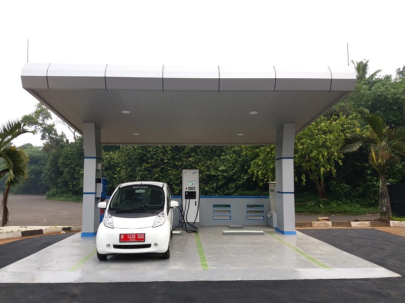 Pemerintah Ujicoba Stasiun Pengisian Untuk Kendaraan Listrik