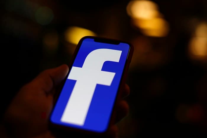 Facebook Uji Aplikasi Meme untuk Pengguna Remaja