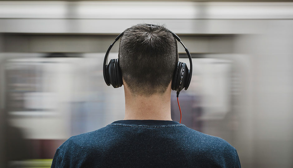 Apple akan Rilis Headphone Over-Ear?