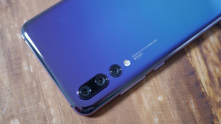 Huawei Bawa Pulang Jack Headphone ke Huawei P30?