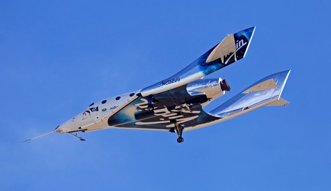 Virgin Galactic Uji Coba Bawa Penumpang ke Luar Angkasa