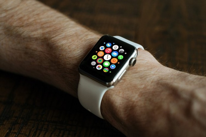 Apple Watch Deteksi Jatuh