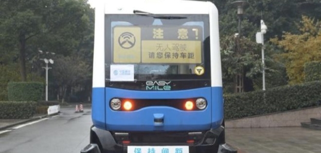 China Segera Komersialkan Bus Otonom 5G