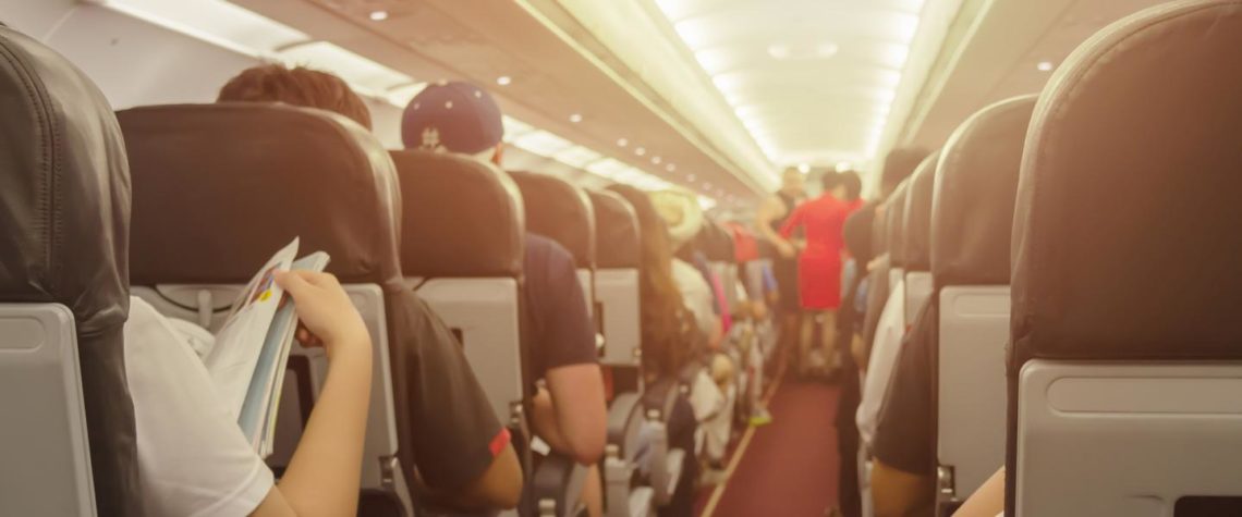 Viral, Seorang Jurnalis Wanita Bungkam “Predator” di Pesawat