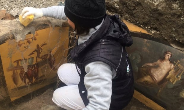 Gerai McDonalds Zaman Romawi