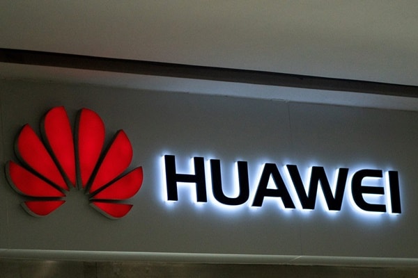 Huawei Didepak dari Asosiasi Pengembang Kartu SD, Kenapa?
