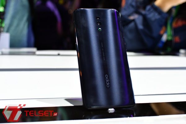 Menguji Cepatnya Ngecas Oppo Reno dengan VOOC 3.0