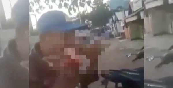 Netizen Heboh! Video Viral Pria Makan Bangkai Kucing