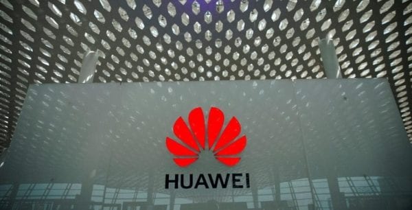 Huawei “Bodo Amat” dengan Embargo dari Amerika Serikat