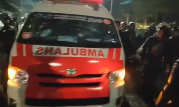 Begini Penjelasan Polisi Soal Mobil Ambulans Pembawa Batu
