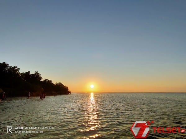 Dear Traveler, Ini Hasil Foto Realme 5 Pro Memotret Pantai Walakiri