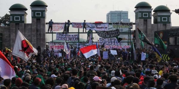 Heboh Demo Mahasiswa, Warganet Serukan #KekuasaanDitanganRakyat