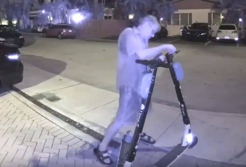 Kesal, Pria Ini Rusak Rem Ratusan e-Skuter