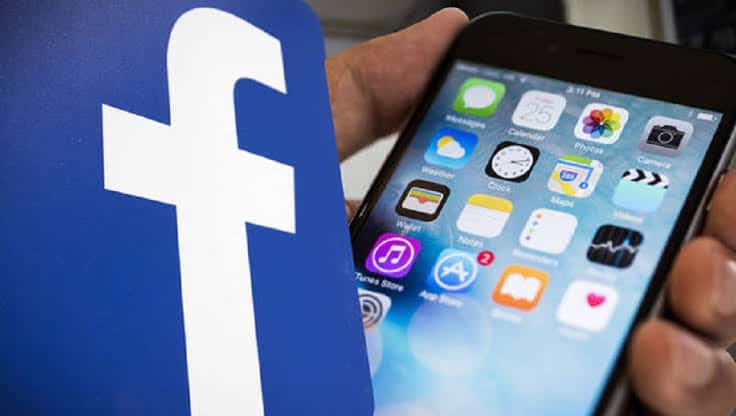 pengguna iPhone aplikasi Facebook