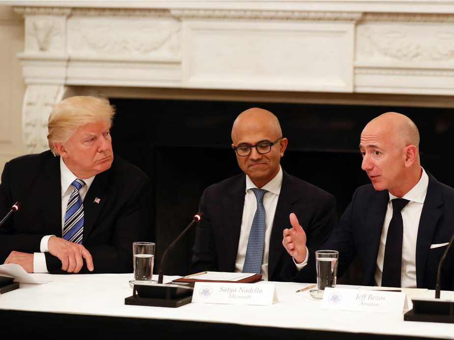 Amazon Salahkan Donald Trump