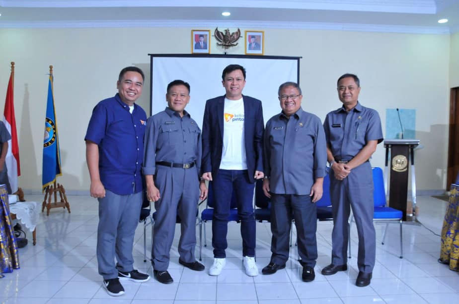 Gandeng Yayasan Hang Tuah, Kelas Pintar Hadir di 51 Sekolah