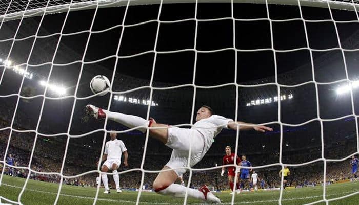 Teknologi sepak bola