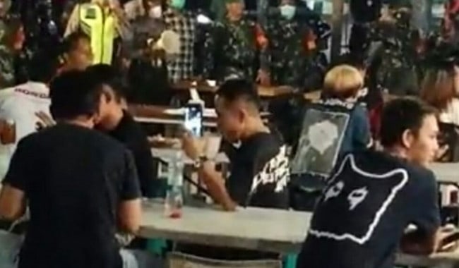 Pantau Kerumunan Orang