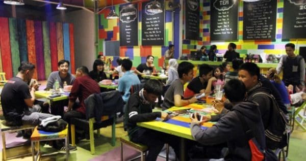 Razia Kerumuman Massa