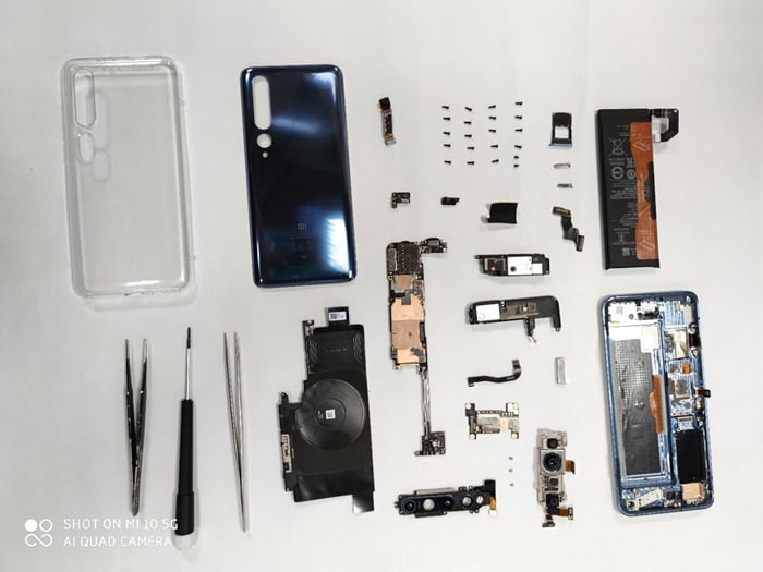 Xiaomi Tunjukkan Cara Bongkar Mi 10, Begini Isi Jeroannya!