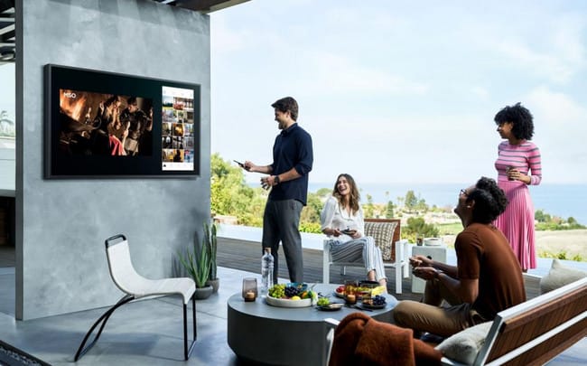 Samsung The Terrace, Smart TV untuk Hiburan Luar Ruangan