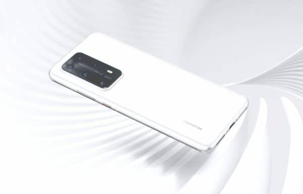 Pre-order Huawei P40