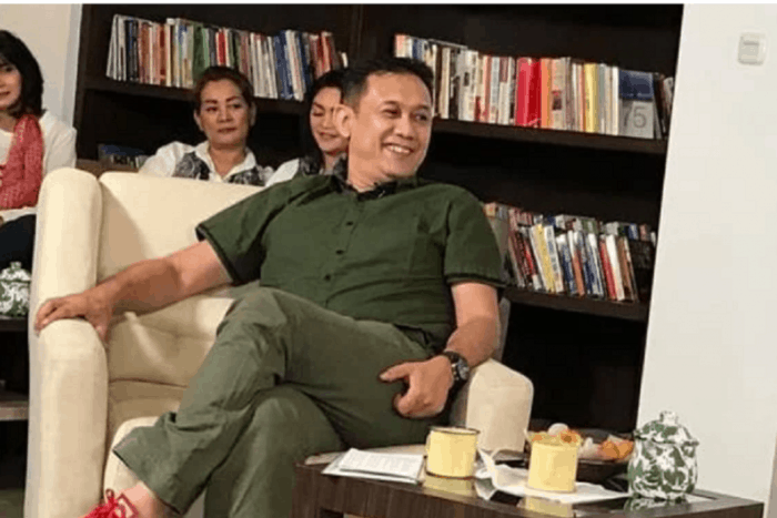 Pengamat Data Denny Siregar