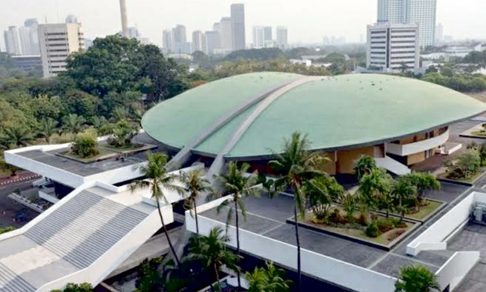 Waduh! Gedung DPR Dijual Murah di E-Commerce