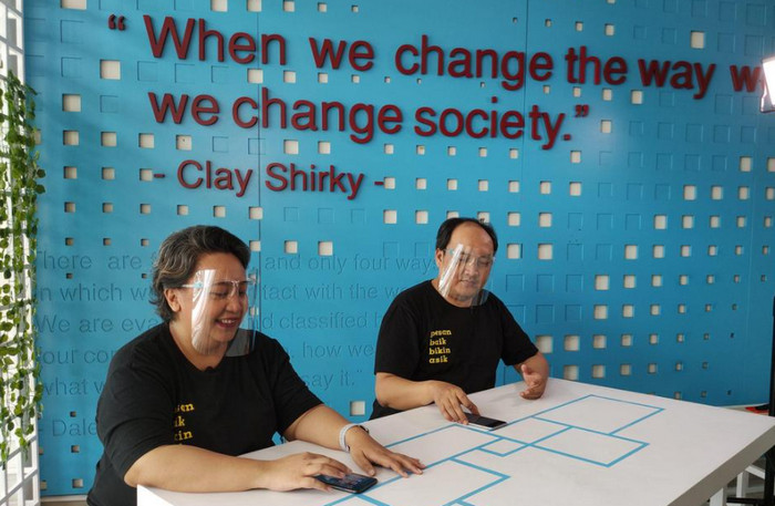 UGM WhatsApp melawan hoaks