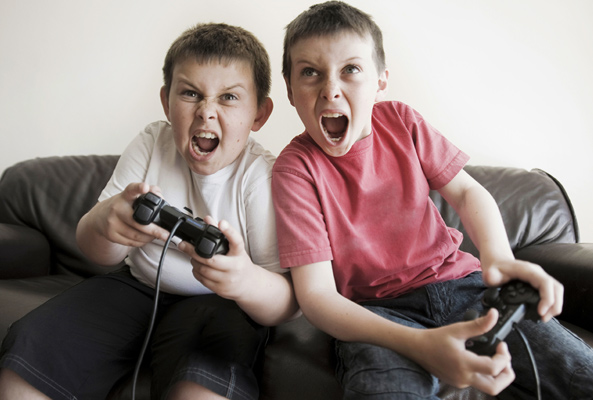 Anak Jadi Lebih Agresif Setelah Bermain Game, Apa Iya?