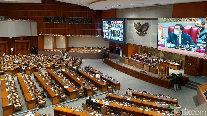 Omnibus Law RUU Cipta Kerja