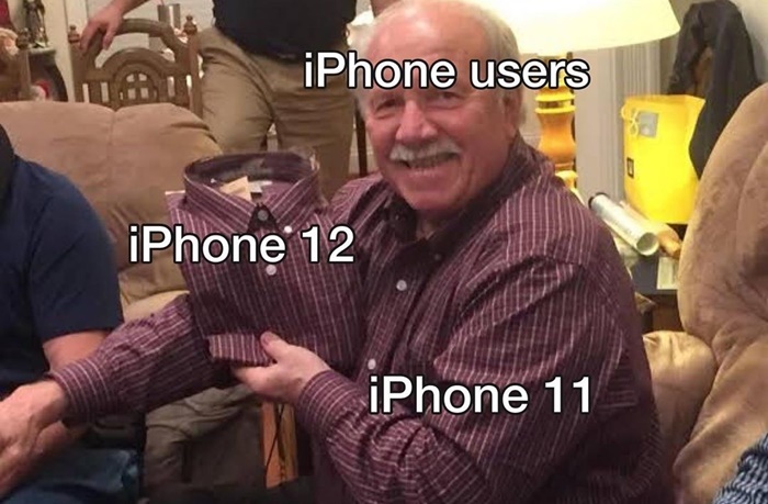 7 Meme Kocak iPhone 12, Bingung Cari Charger Pengen Jual Ginjal