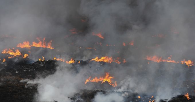 Baterai smartphone bekas Kebakaran