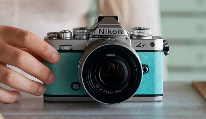 Nikon Z fc, Kamera Mirrorless Modern dengan Desain Retro