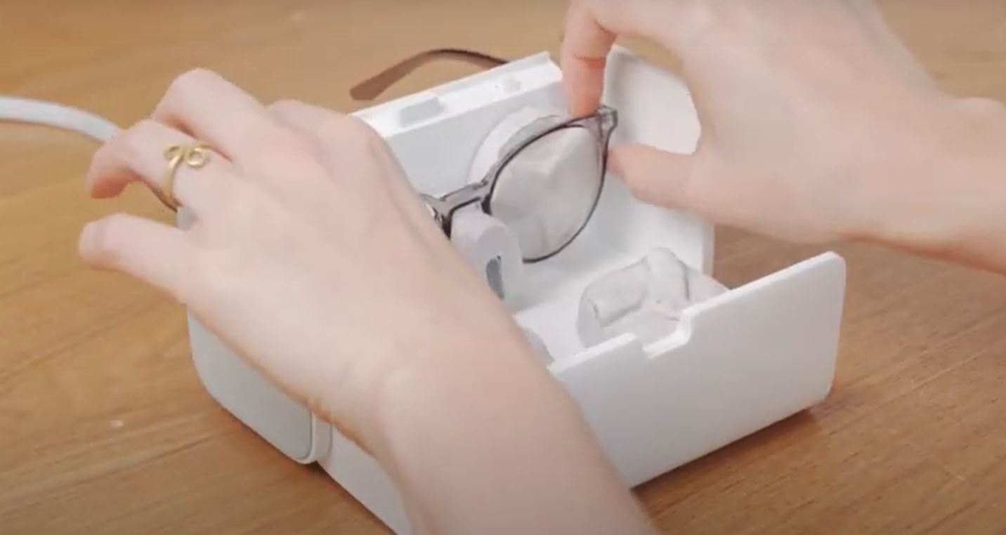 Unik, LensHD Bekerja Tak Ubahnya Mesin Pencuci Kacamata