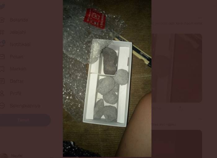 Beli HP Redmi Note 10 di Shopee isi batu