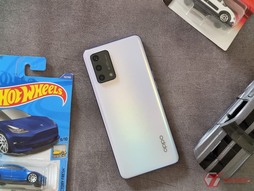 Foto Diecast Mainan Mobil-mobilan Kamera Oppo A95