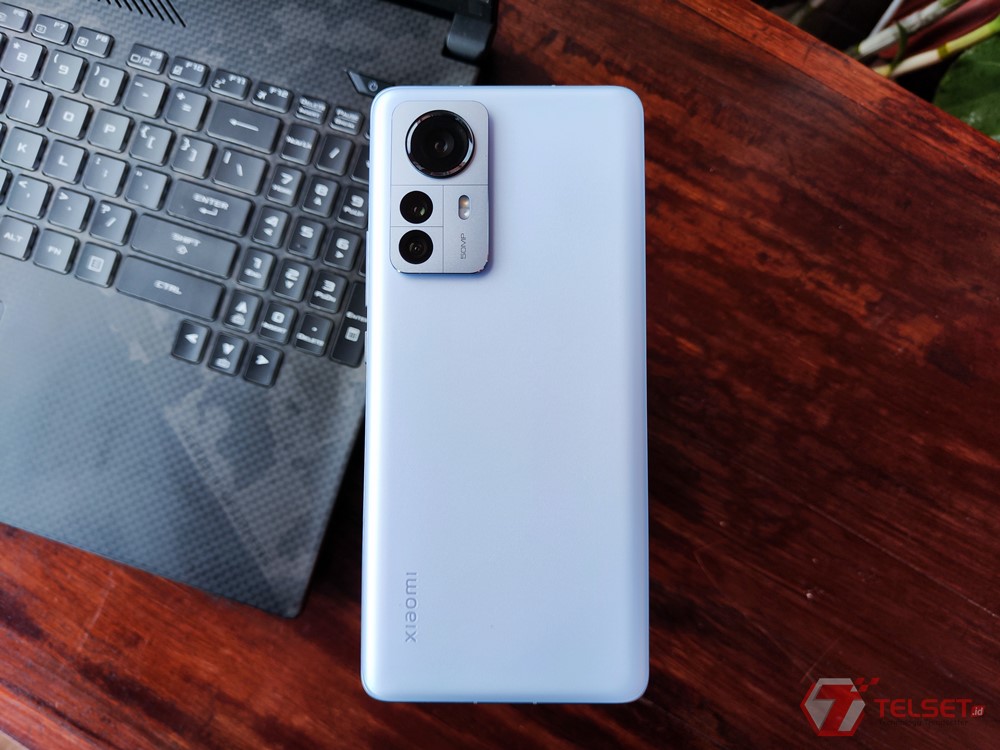 Dijual Resmi di Indonesia, Ini Harga Xiaomi 12 dan 12 Pro