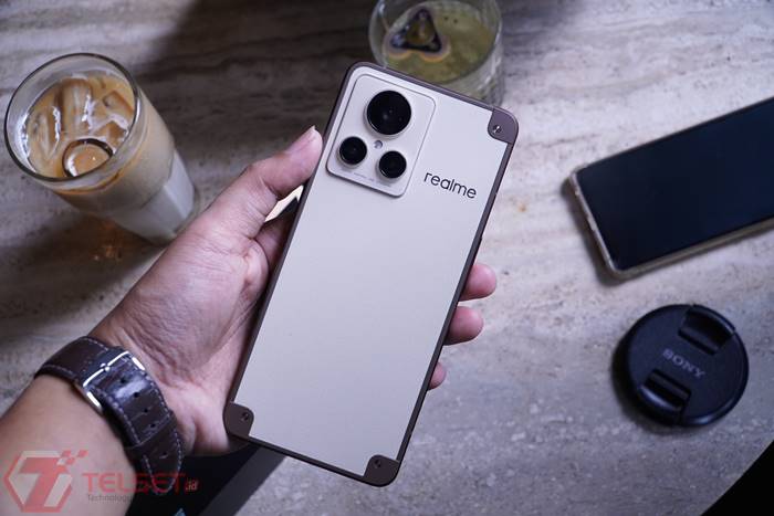 Realme GT2 Explorer Master Edition