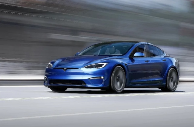 Tesla Model S Plaid Diretas, Ngebut Sendiri Sampai Pecahkan Rekor