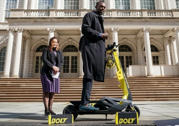 Usain Bolt Sepeda listrik