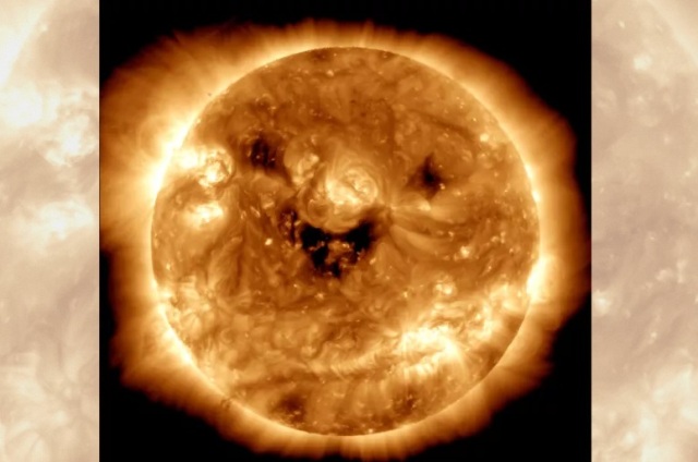 Gambar Matahari Tersenyum