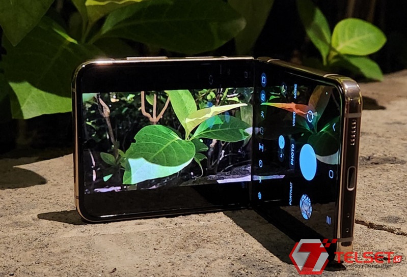 FlexCam Galaxy Z Flip4 5G