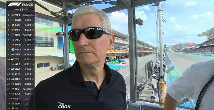 Tim Cook Cemberut Ditunjuk Kibarkan Bendera Finish F1, Kenapa?