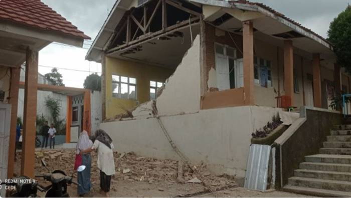 Jaringan XL Axiata Telkomsel gempa cianjur