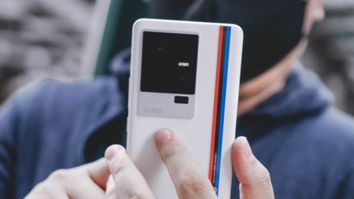 iQOO 12 Kamera Periskop