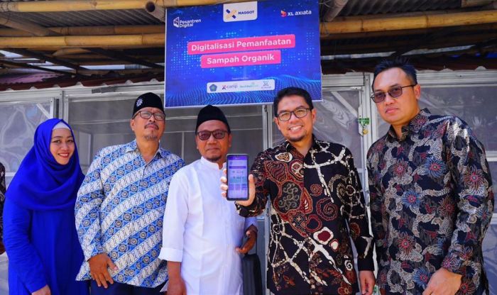 XL Axiata Santri IOT Maggot